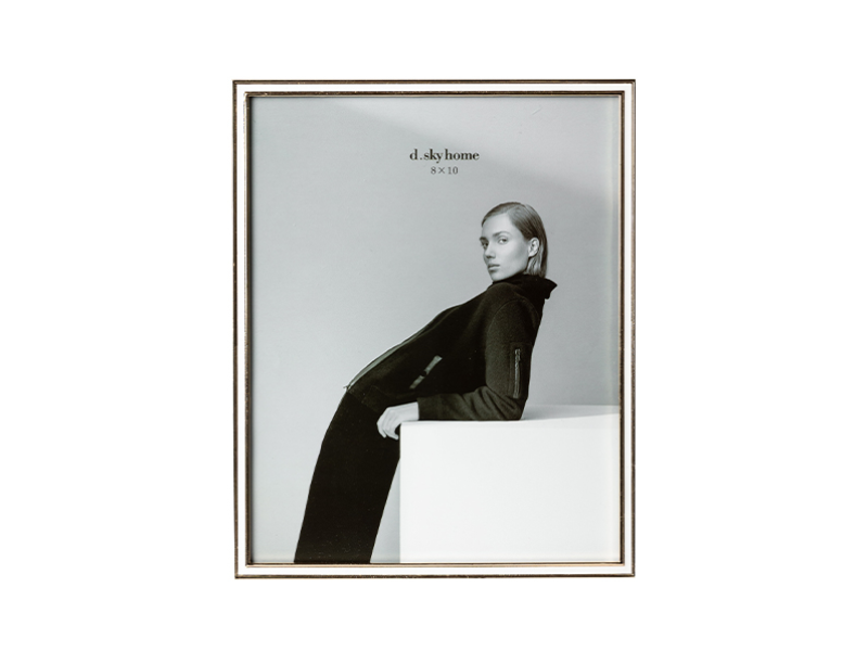 Metal minimalist photo frame